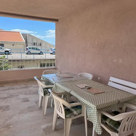 Appartement Cecilija *