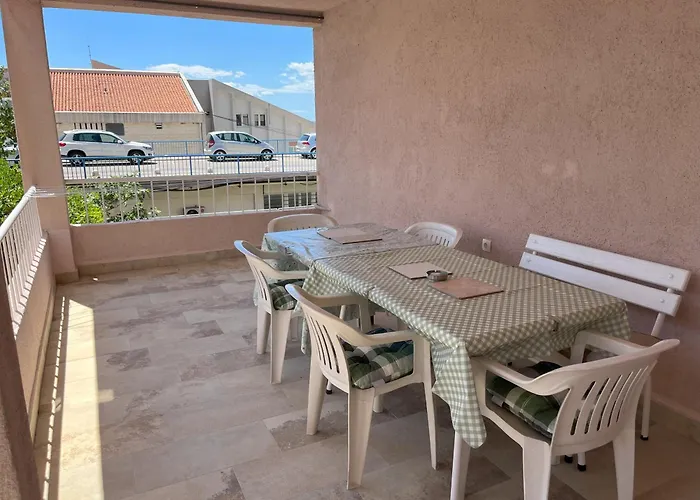 Appartement Cecilija Makarska