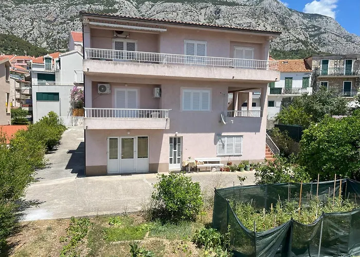 Cecilija Appartement Makarska